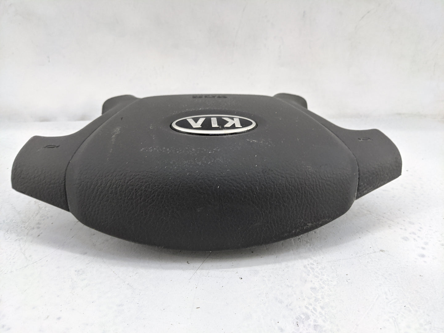 2007-2009 Kia Spectra Air Bag Driver Left Steering Wheel Mounted 1477645 - Oemusedautoparts1.com