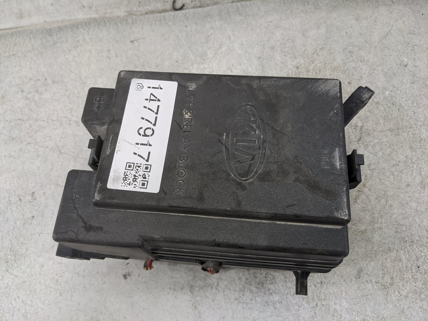2007-2009 Kia Spectra Fusebox Fuse Box Panel Relay Module P/N:911152F021 95230-3A300, 95225-86800 Fits Fits 2007 2008 2009 O
