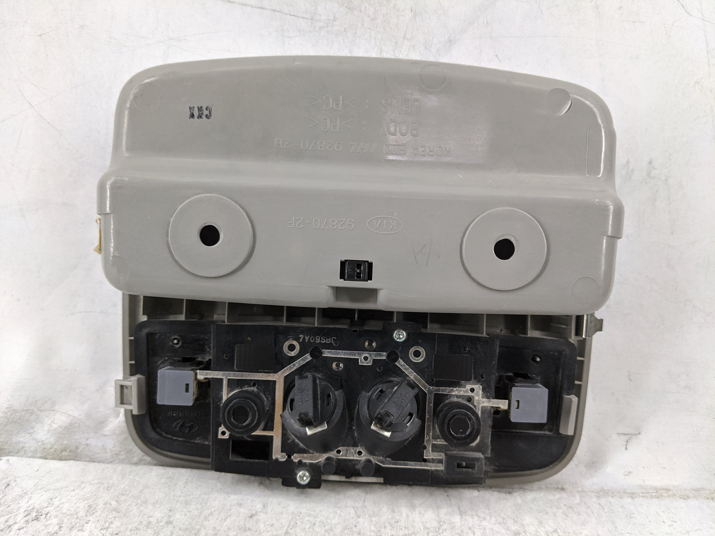 2008 Kia Spectra Overhead Roof Console Gray - Oemusedautoparts1.com