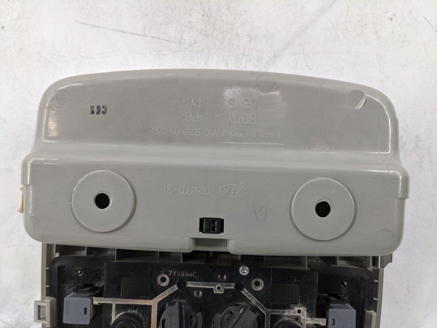 2008 Kia Spectra Overhead Roof Console Gray - Oemusedautoparts1.com