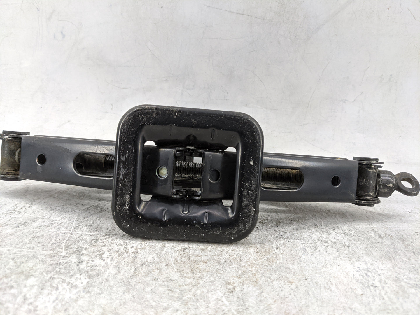 2008 Kia Spectra Spare Scissor Car Jack Black - Oemusedautoparts1.com
