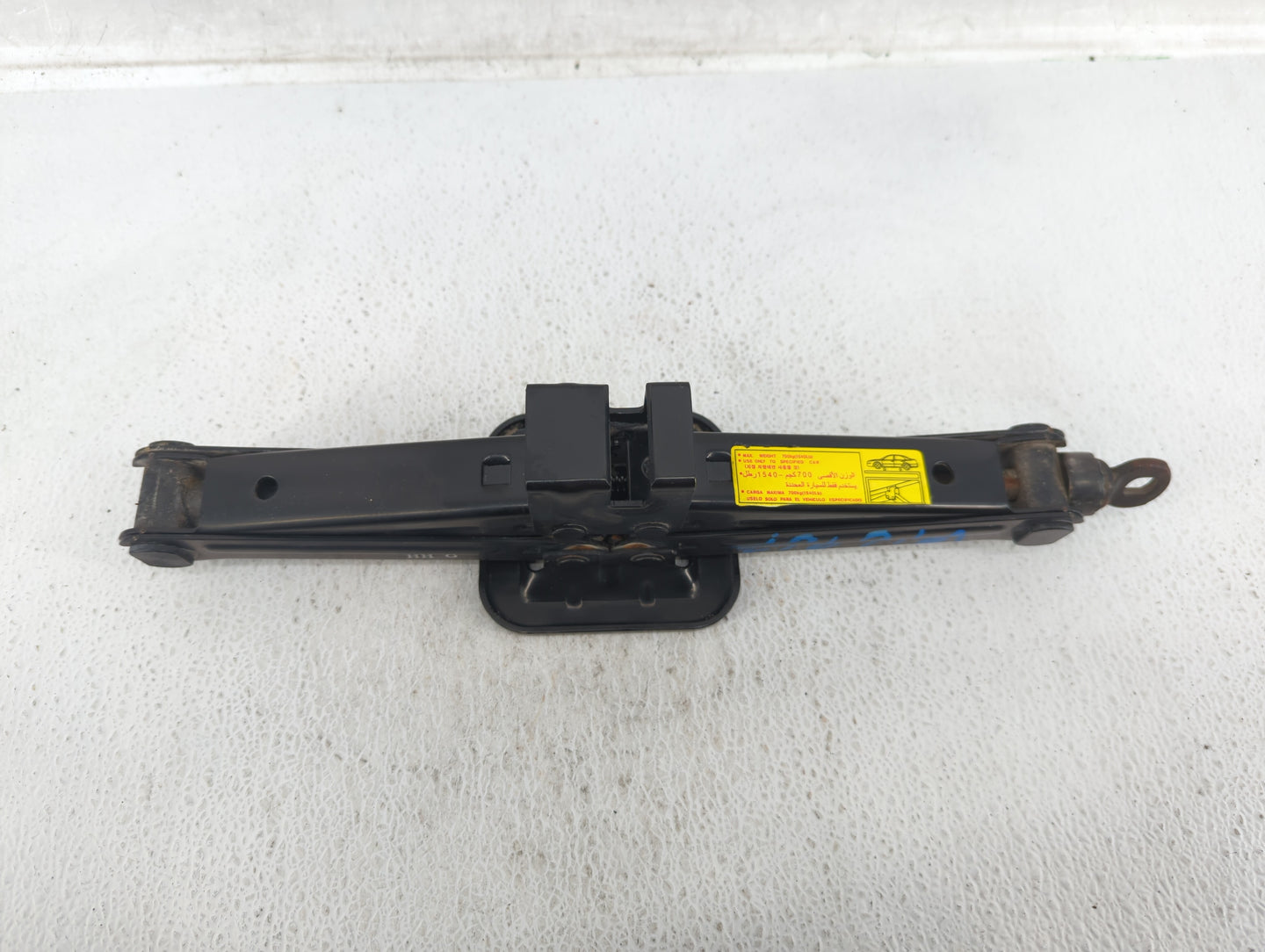 2008 Kia Spectra Spare Scissor Car Jack 527227 - Oemusedautoparts1.com