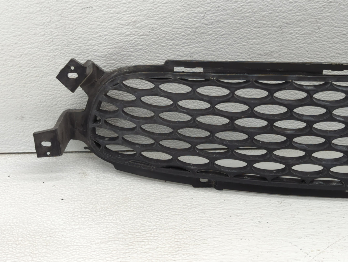 2007-2009 Kia Spectra Front Grille Bumper Not Included - Oemusedautoparts1.com