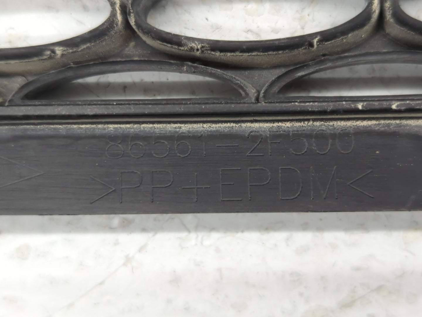 2007-2009 Kia Spectra Front Grille Bumper Not Included - Oemusedautoparts1.com