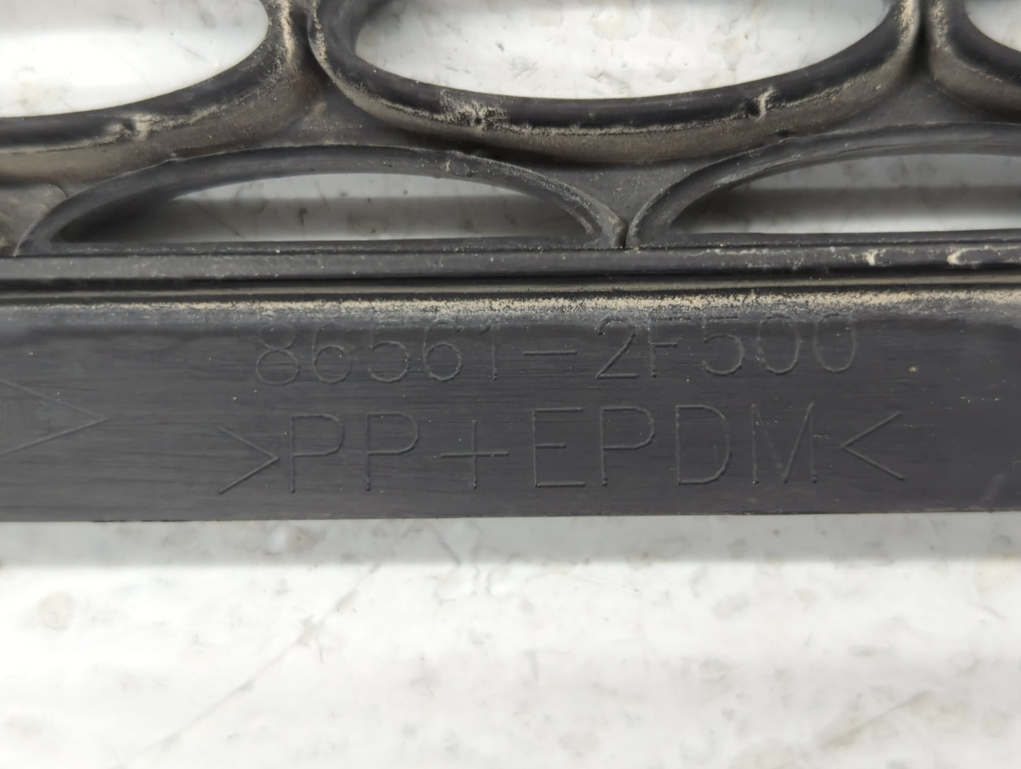 2007-2009 Kia Spectra Front Grille Bumper Not Included - Oemusedautoparts1.com