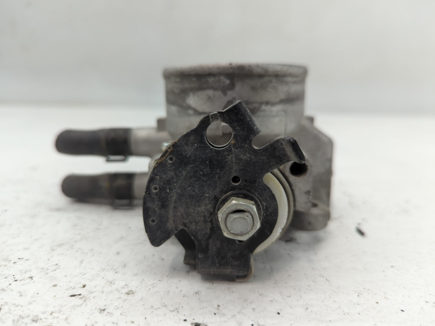 2004-2009 Kia Spectra Throttle Body P/N:7911 6BT1 30306 Fits Fits 2003 2004 2005 2006 2007 2008 2009 2010 OEM Used Auto Part