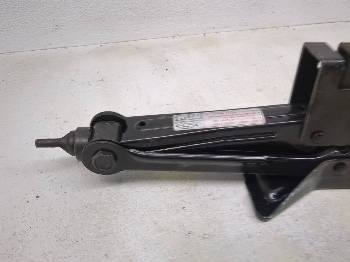 2008 Kia Sportage Spare Scissor Car Jack - Oemusedautoparts1.com