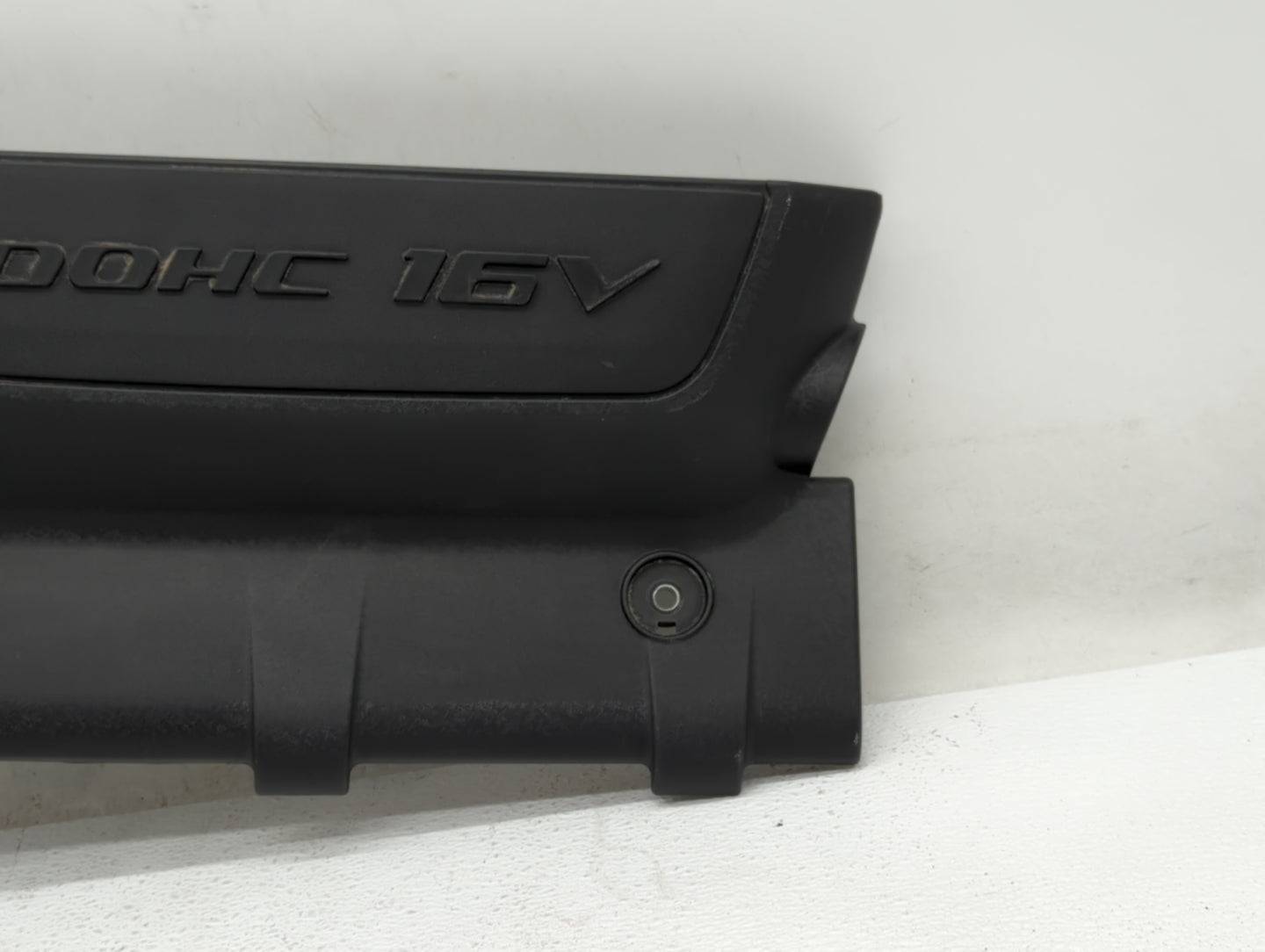 2008 Kia Sportage Engine Cover - Oemusedautoparts1.com