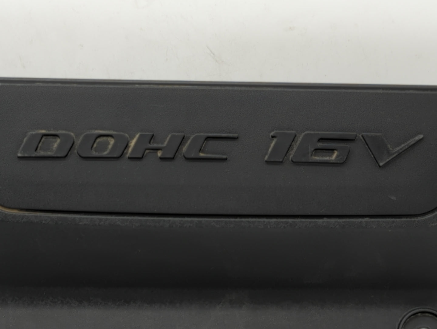 2008 Kia Sportage Engine Cover - Oemusedautoparts1.com
