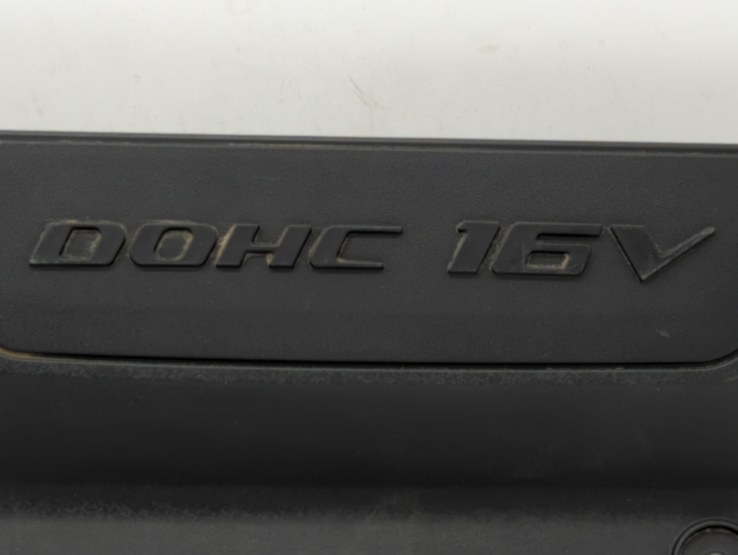 2008 Kia Sportage Engine Cover - Oemusedautoparts1.com