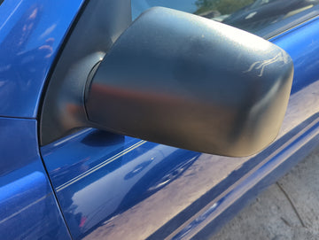 2005-2010 Kia Sportage Driver Side View Mirror - Left Door Mirror OEM Used - Oemusedautoparts1.com