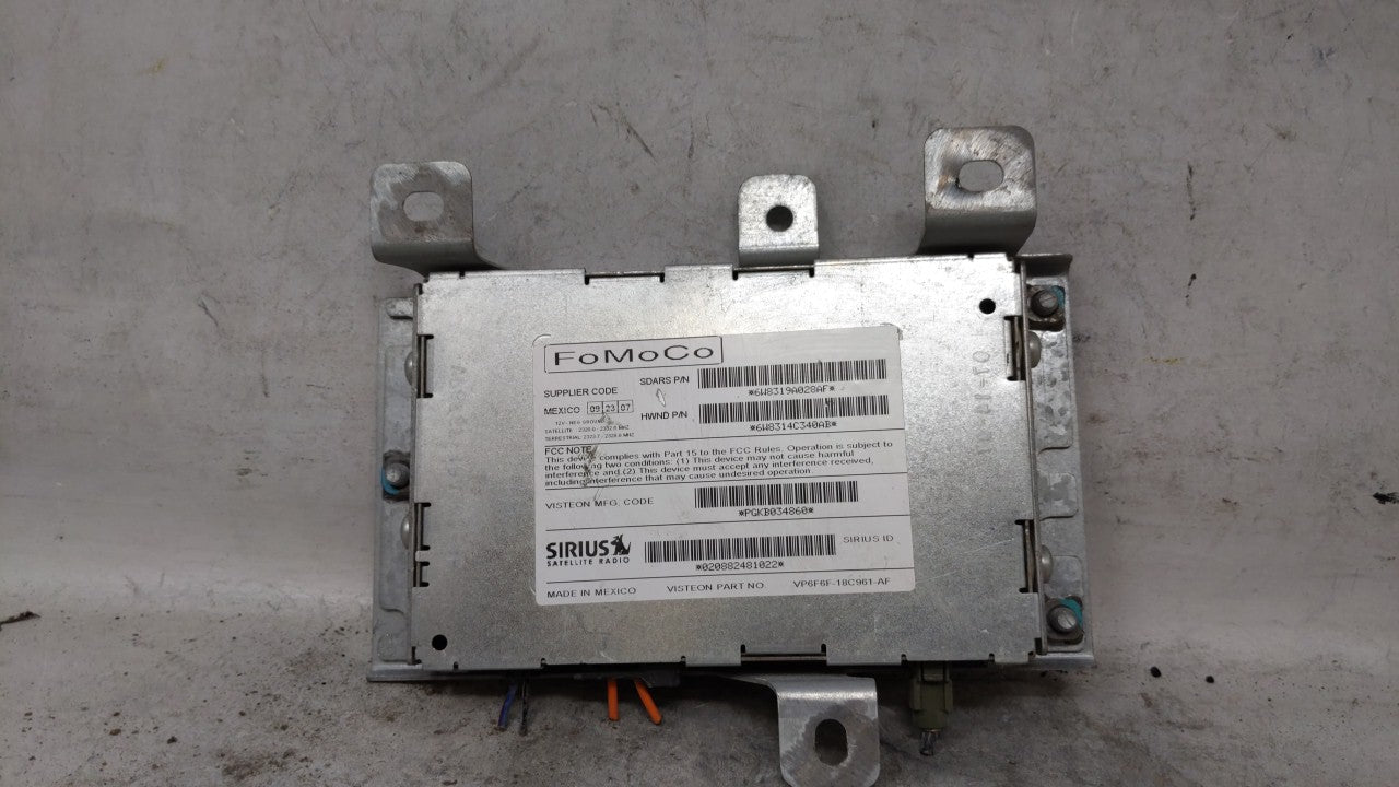 2008-2012 Land Rover Lr2 Radio AM FM Cd Player Receiver Replacement P/N:6W8319A028AF Fits Fits 2008 2009 2010 2011 2012 2013