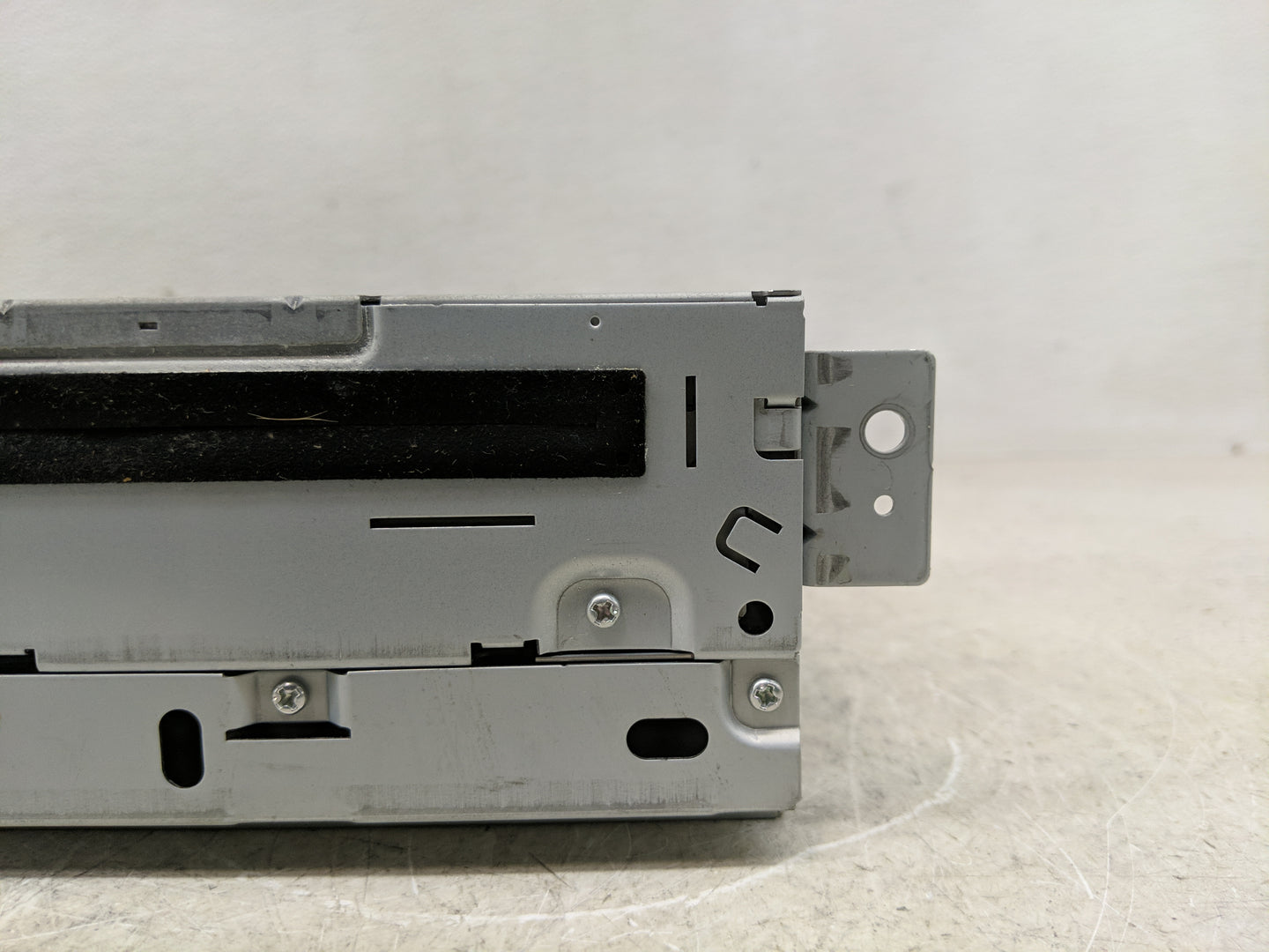 2008-2012 Land Rover Lr2 Radio AM FM Cd Player Receiver Replacement P/N:6G9N-18C815-TA Fits Fits 2008 2009 2010 2011 2012 20