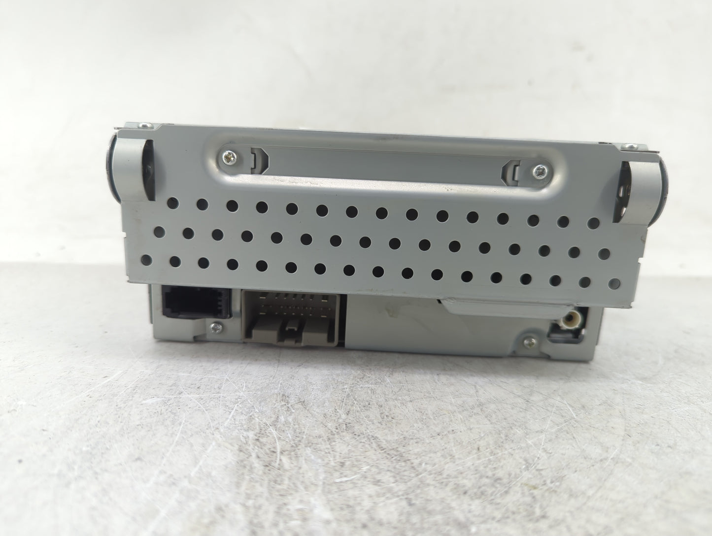 2008-2012 Land Rover Lr2 Radio AM FM Cd Player Receiver Replacement P/N:7G9N-18C815-TA Fits Fits 2008 2009 2010 2011 2012 20