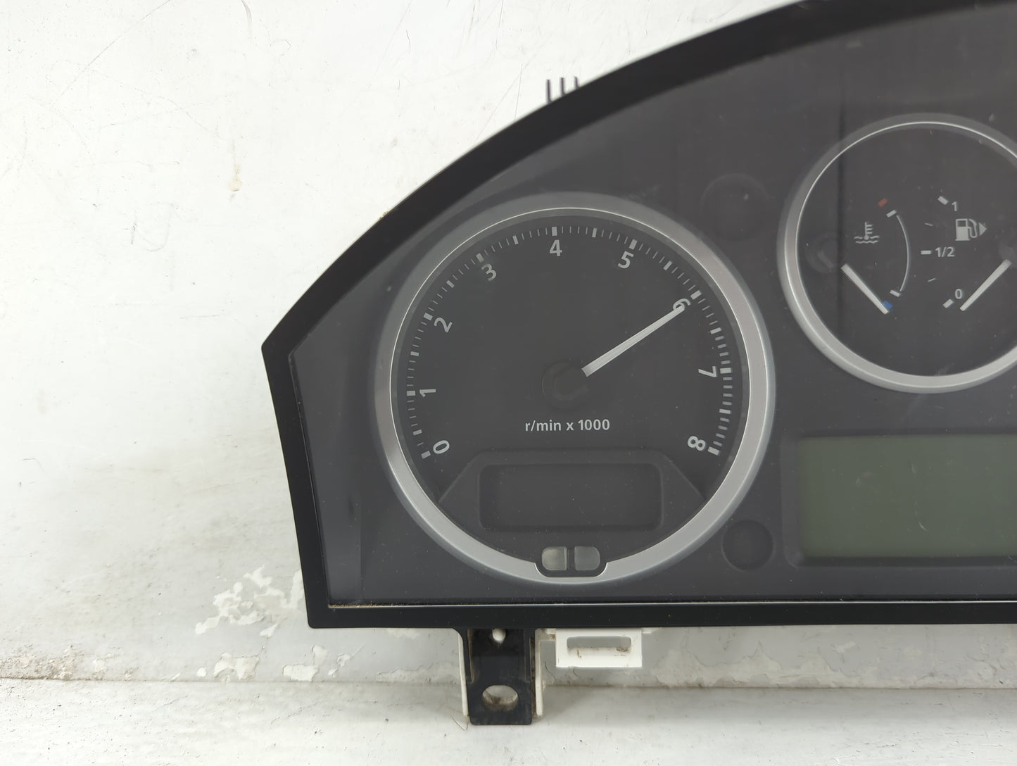 2008 Land Rover Lr2 Instrument Cluster Speedometer Gauges P/N:YAH500220 LR-0026-005-MO-CO, YAC502590 Miles: Fits Fits 2009 O