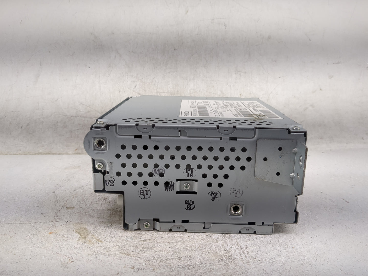 2008-2012 Land Rover Lr2 Radio AM FM Cd Player Receiver Replacement P/N:6G9N-18C815-TA 34W594/DZ-6CDXJGTH-2 Fits OEM Used Au