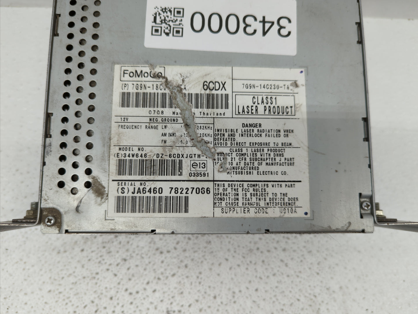 2008-2012 Land Rover Lr2 Radio AM FM Cd Player Receiver Replacement P/N:7G9N-18C815-NB 6G9N-18C815-TA Fits OEM Used Auto Par