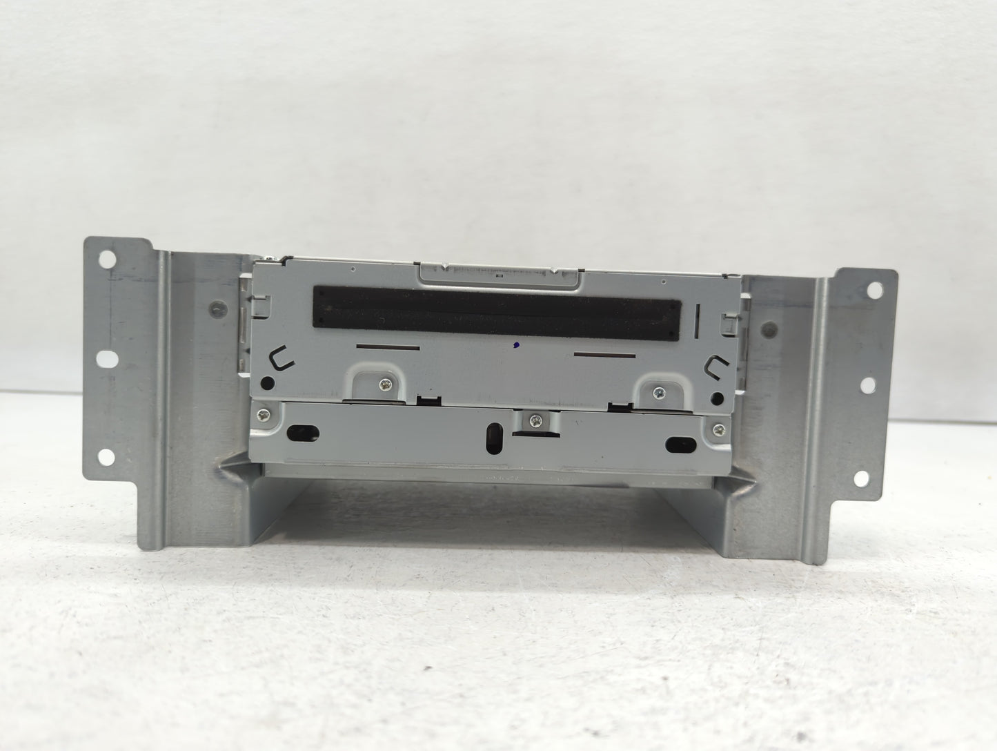 2008-2012 Land Rover Lr2 Radio AM FM Cd Player Receiver Replacement P/N:6G9N-18C815-TA Fits Fits 2008 2009 2010 2011 2012 20