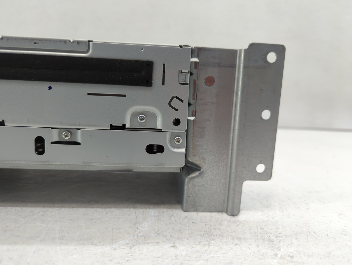 2008-2012 Land Rover Lr2 Radio AM FM Cd Player Receiver Replacement P/N:6G9N-18C815-TA Fits Fits 2008 2009 2010 2011 2012 20