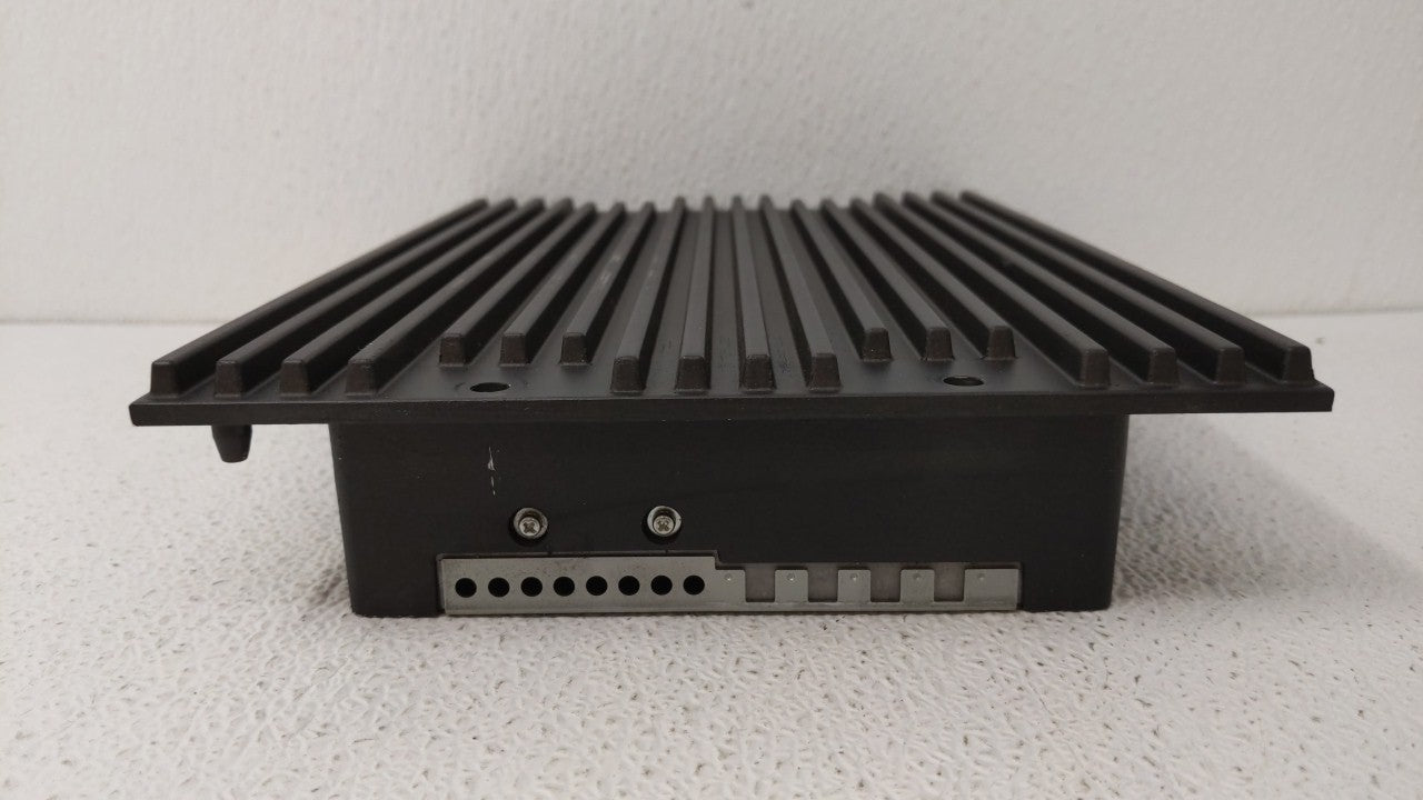 2008-2012 Land Rover Lr2 Am Fm Cd Player Radio Receiver - Oemusedautoparts1.com