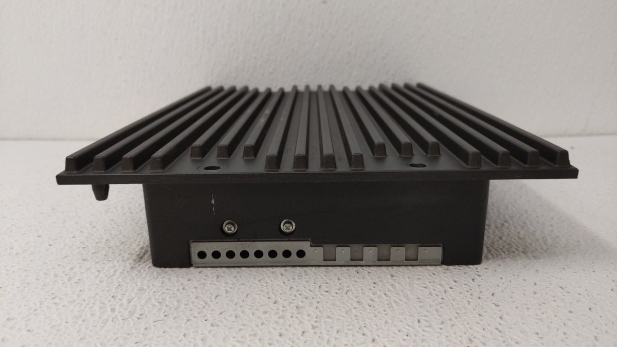 2008-2012 Land Rover Lr2 Am Fm Cd Player Radio Receiver 76557 - Oemusedautoparts1.com