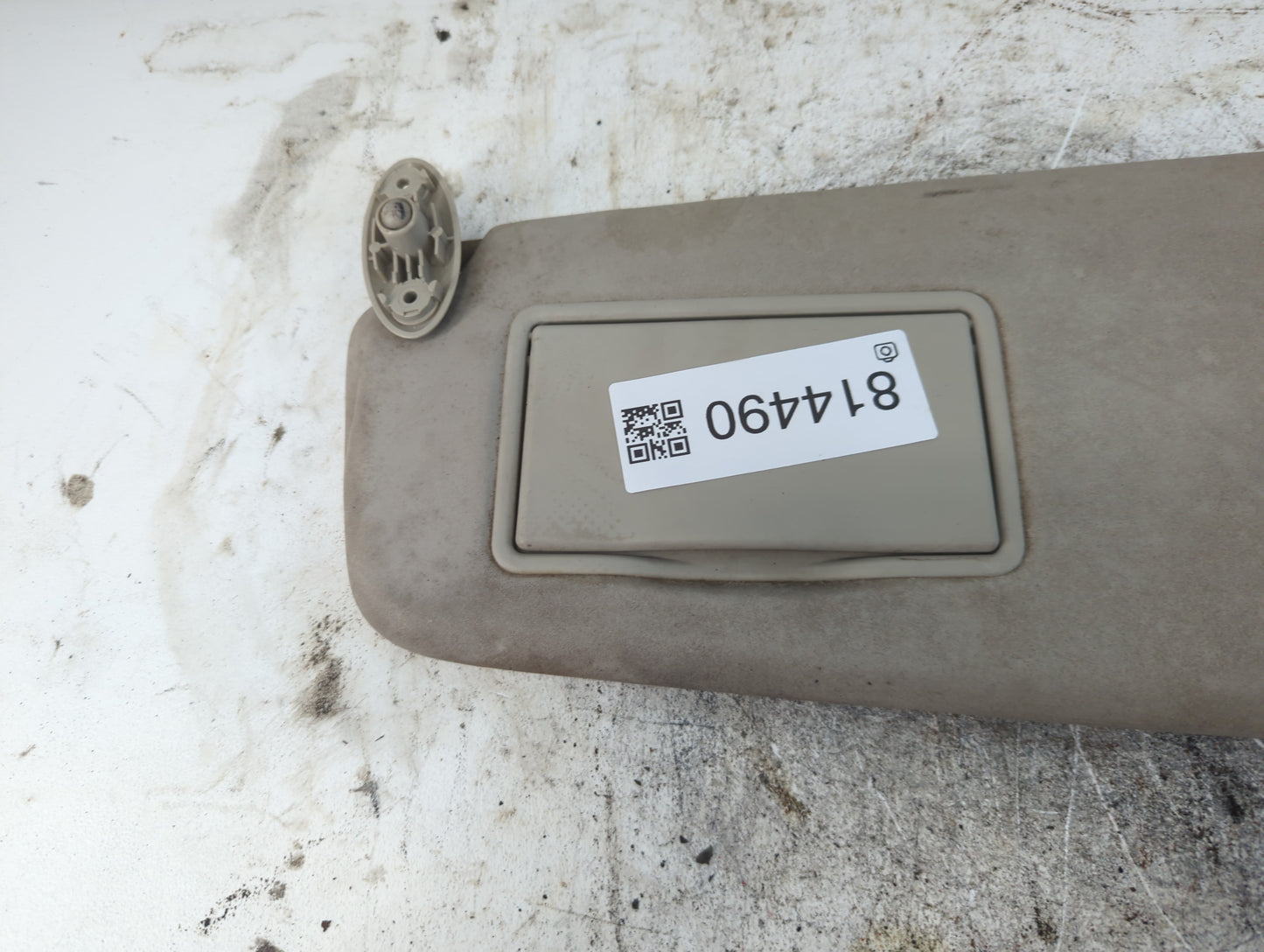 2008-2012 Land Rover Lr2 Sun Visor Shade Replacement Driver Left Mirror Fits Fits 2008 2009 2010 2011 2012 OEM Used Auto Par