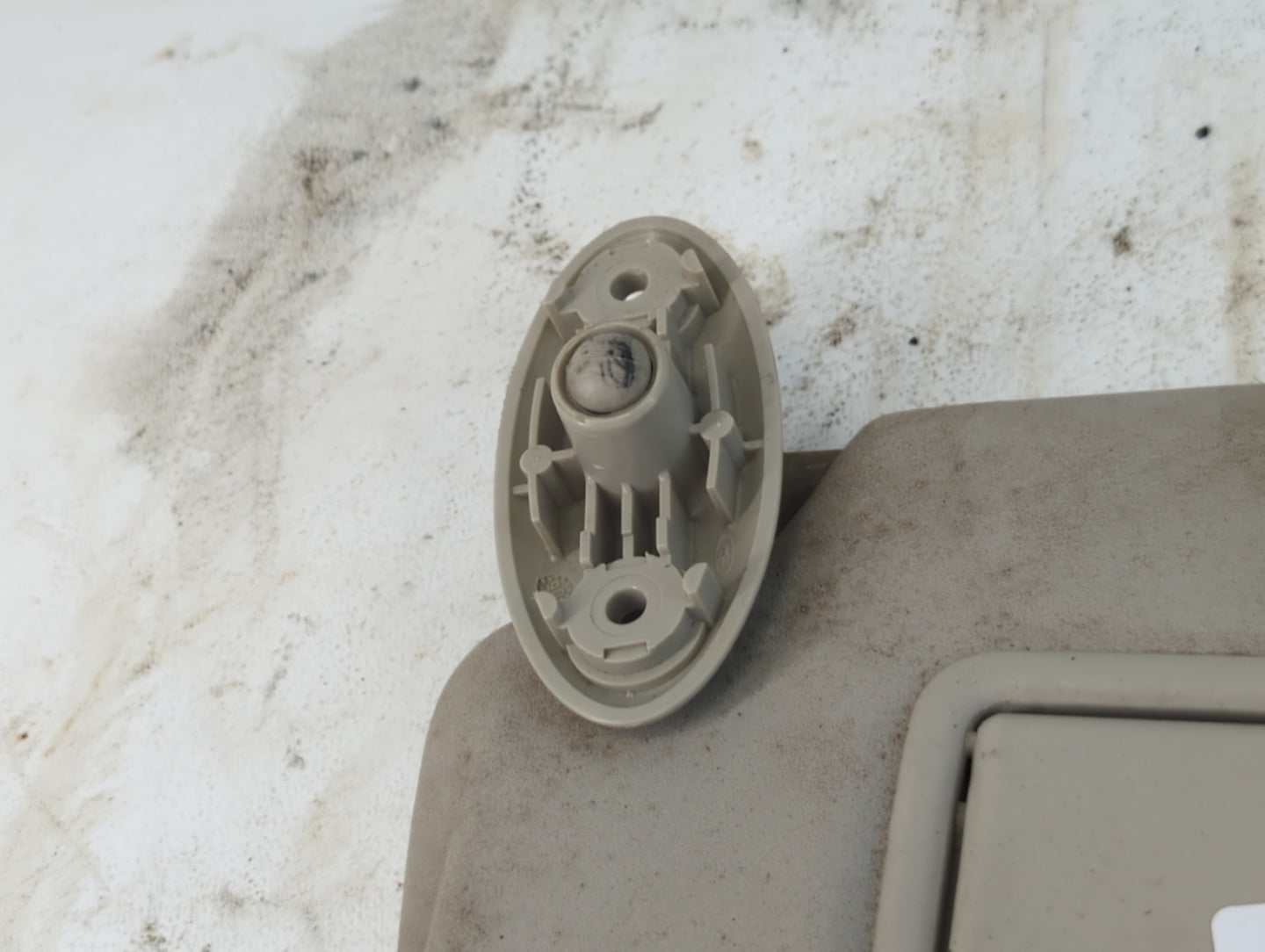 2008-2012 Land Rover Lr2 Sun Visor Shade Replacement Driver Left Mirror Fits Fits 2008 2009 2010 2011 2012 OEM Used Auto Par