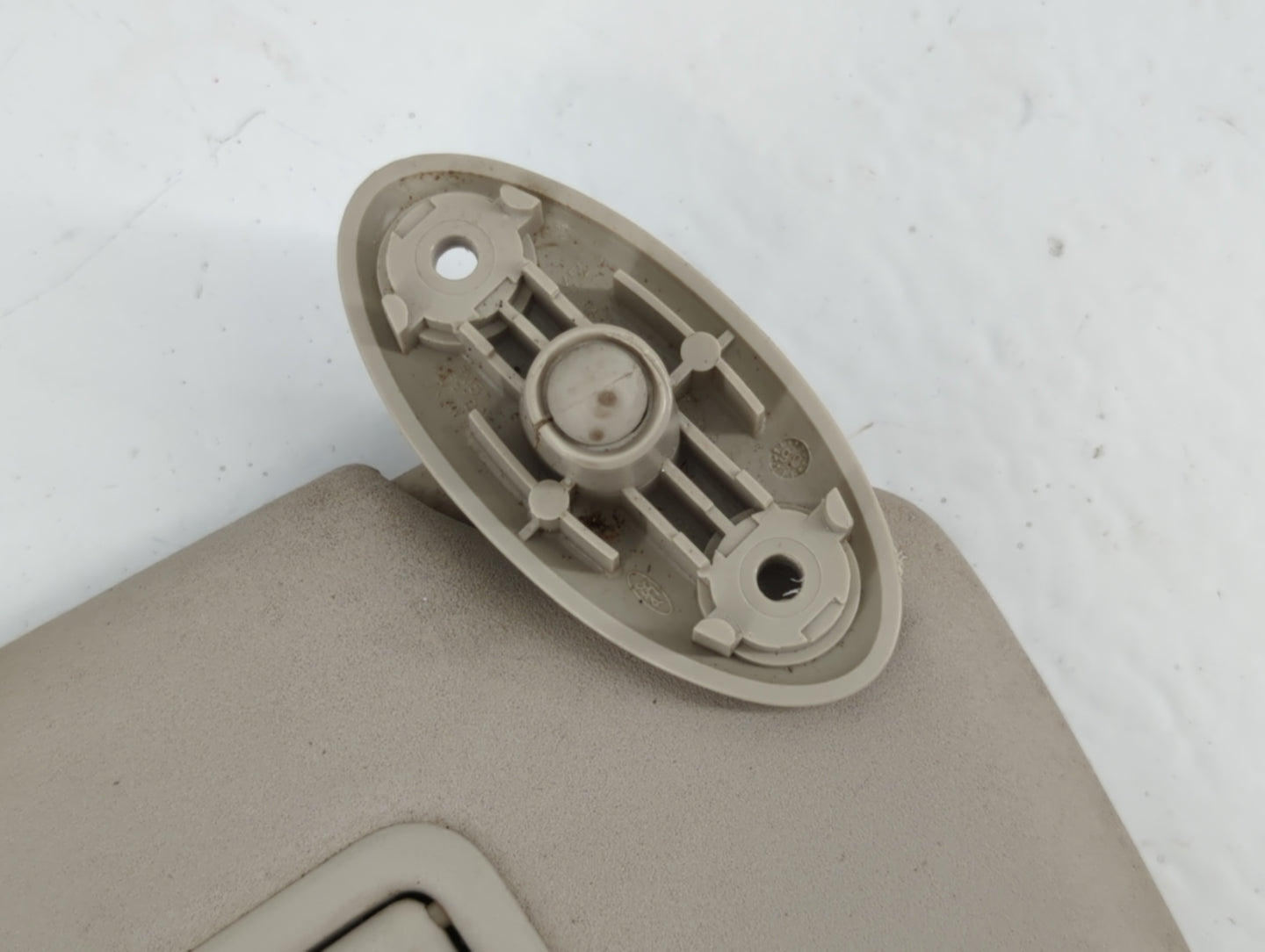 2008-2012 Land Rover Lr2 Sun Visor Shade Replacement Passenger Right Mirror Fits Fits 2008 2009 2010 2011 2012 OEM Used Auto