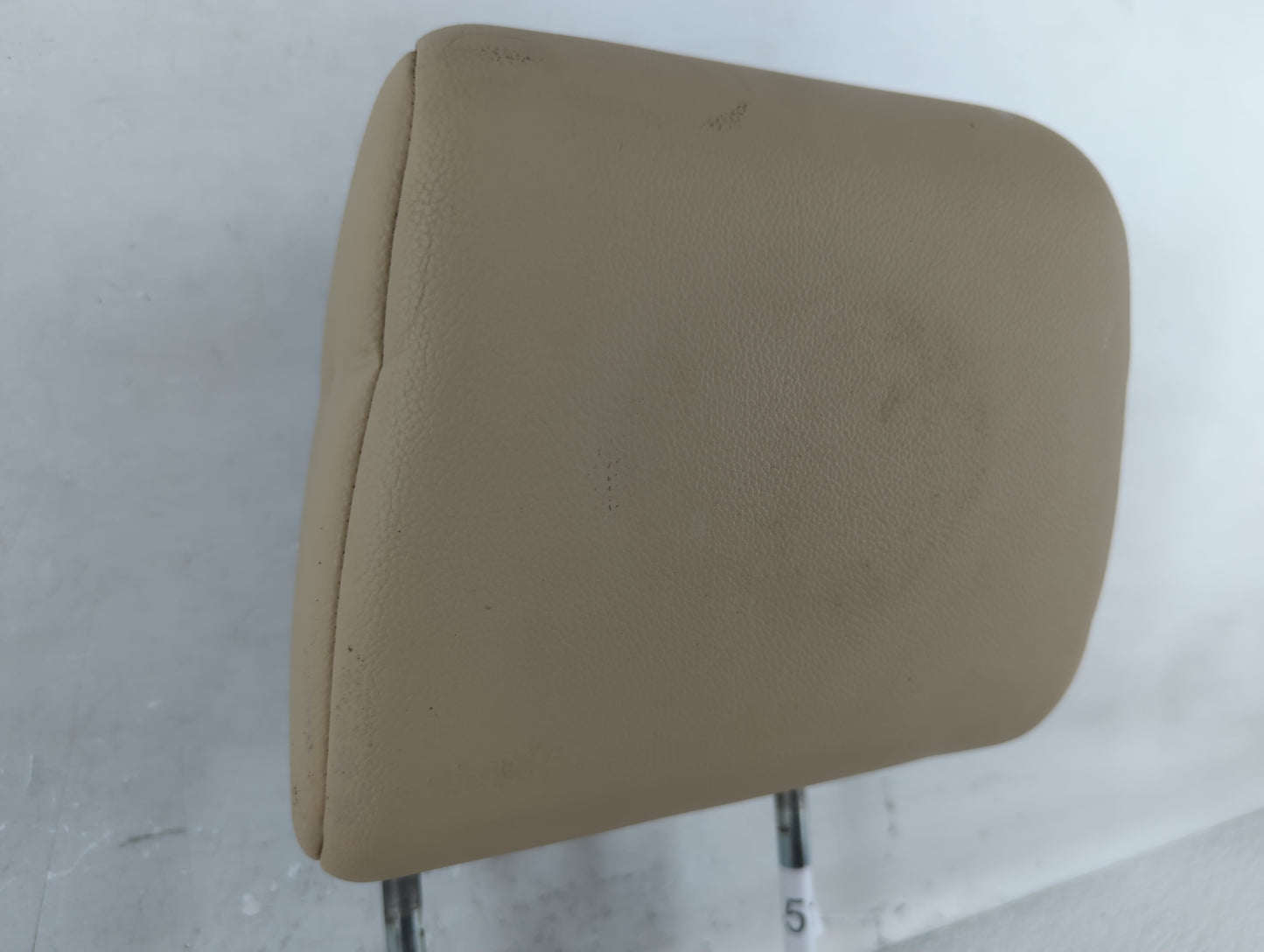 2008 Land Rover Lr2 Headrest Head Rest Front Driver Passenger Seat Fits OEM Used Auto Parts - Oemusedautoparts1.com