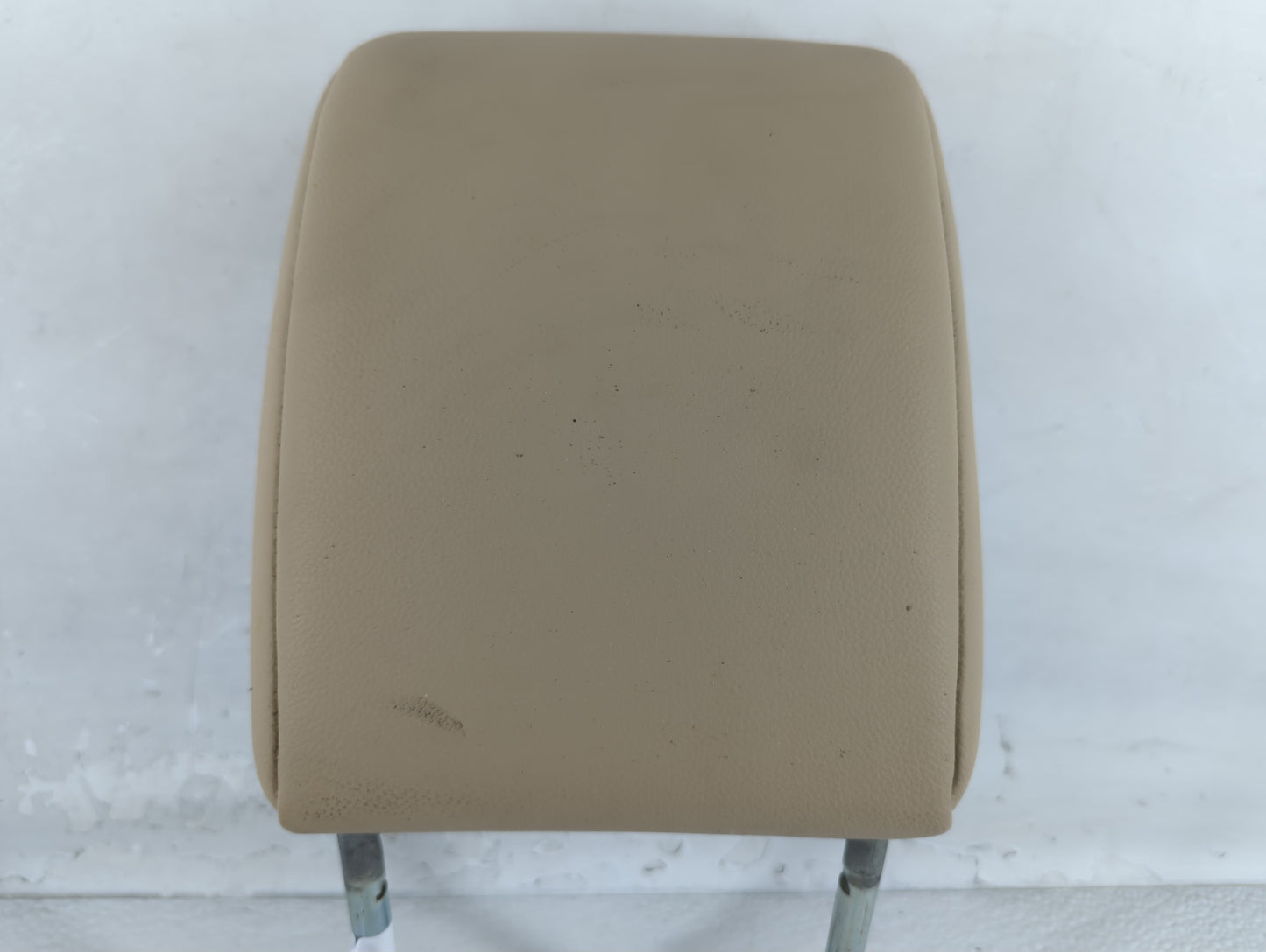 2008 Land Rover Lr2 Headrest Head Rest Front Driver Passenger Seat Fits OEM Used Auto Parts - Oemusedautoparts1.com