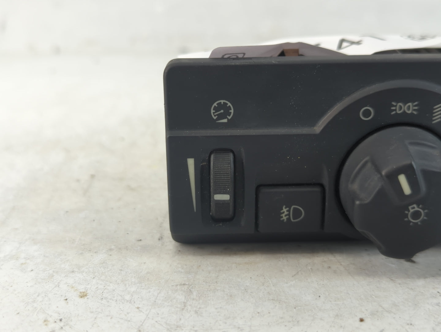 2008-2010 Land Rover Lr2 Headlight Head Light Switch Lamp Control - Oemusedautoparts1.com