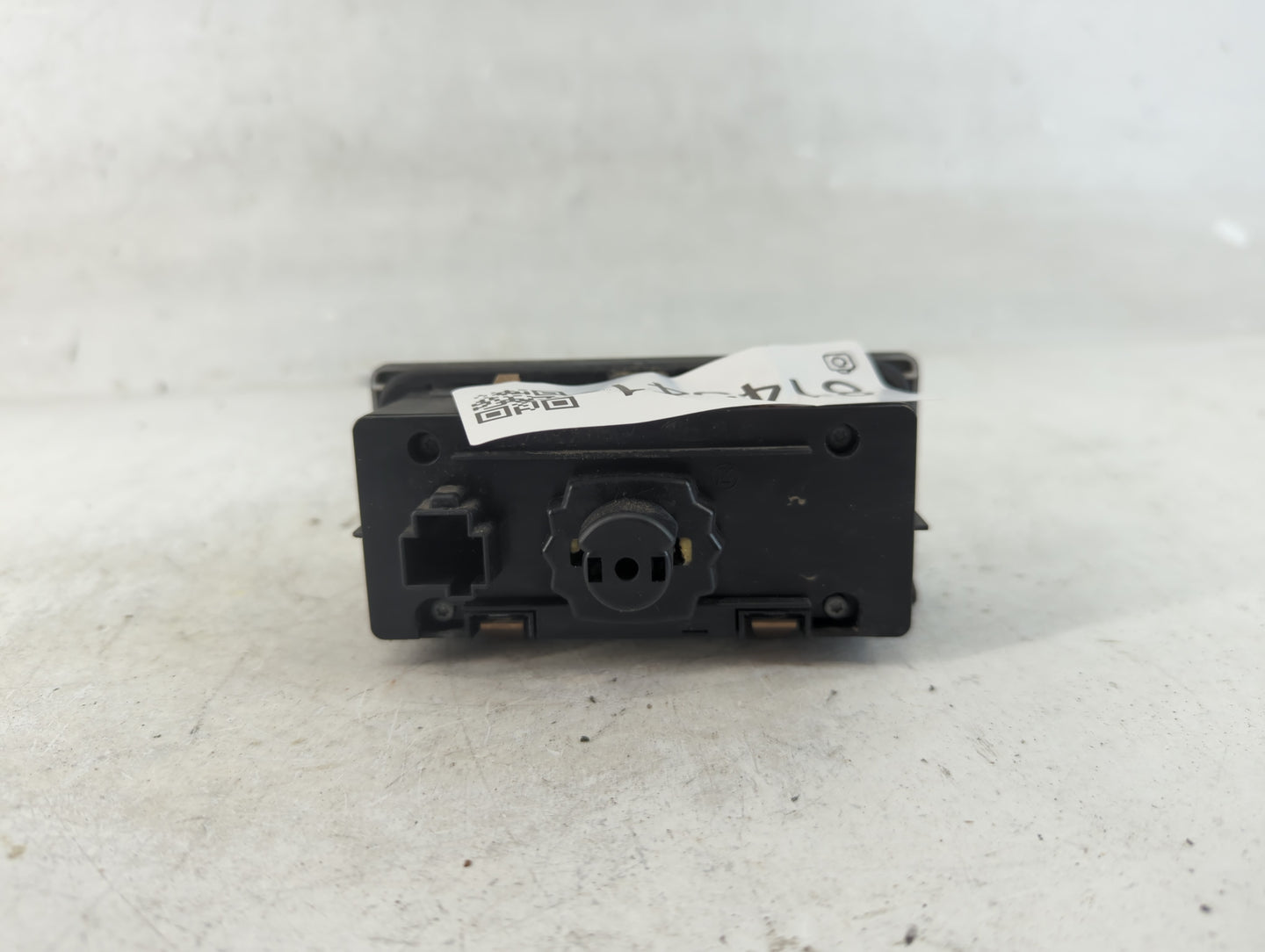 2008-2010 Land Rover Lr2 Headlight Head Light Switch Lamp Control - Oemusedautoparts1.com