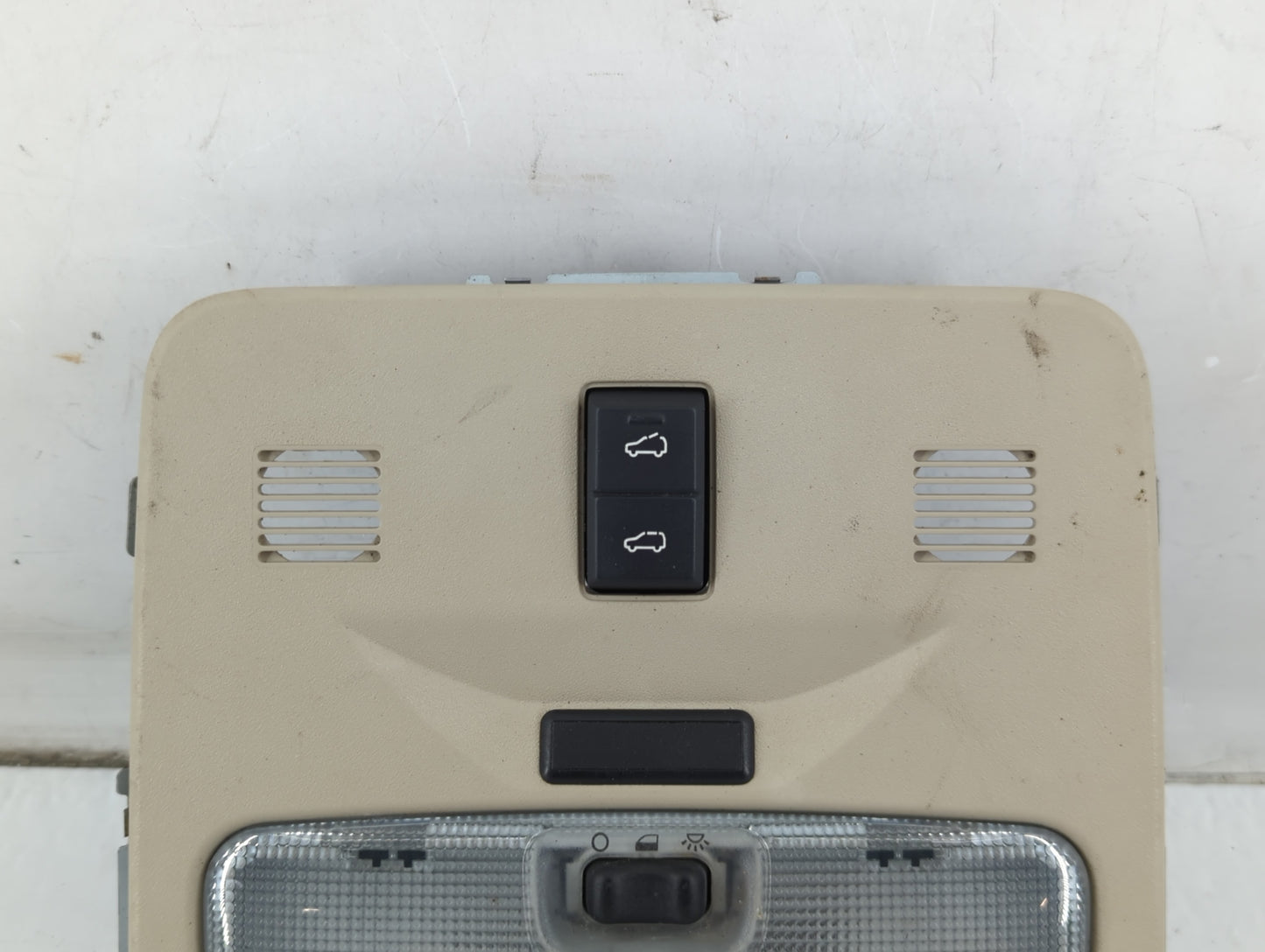 2008 Land Rover Lr2 Overhead Roof Console - Oemusedautoparts1.com