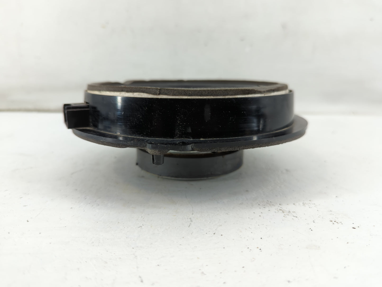 2008 Land Rover Lr2 Speaker/subwoofer - Oemusedautoparts1.com