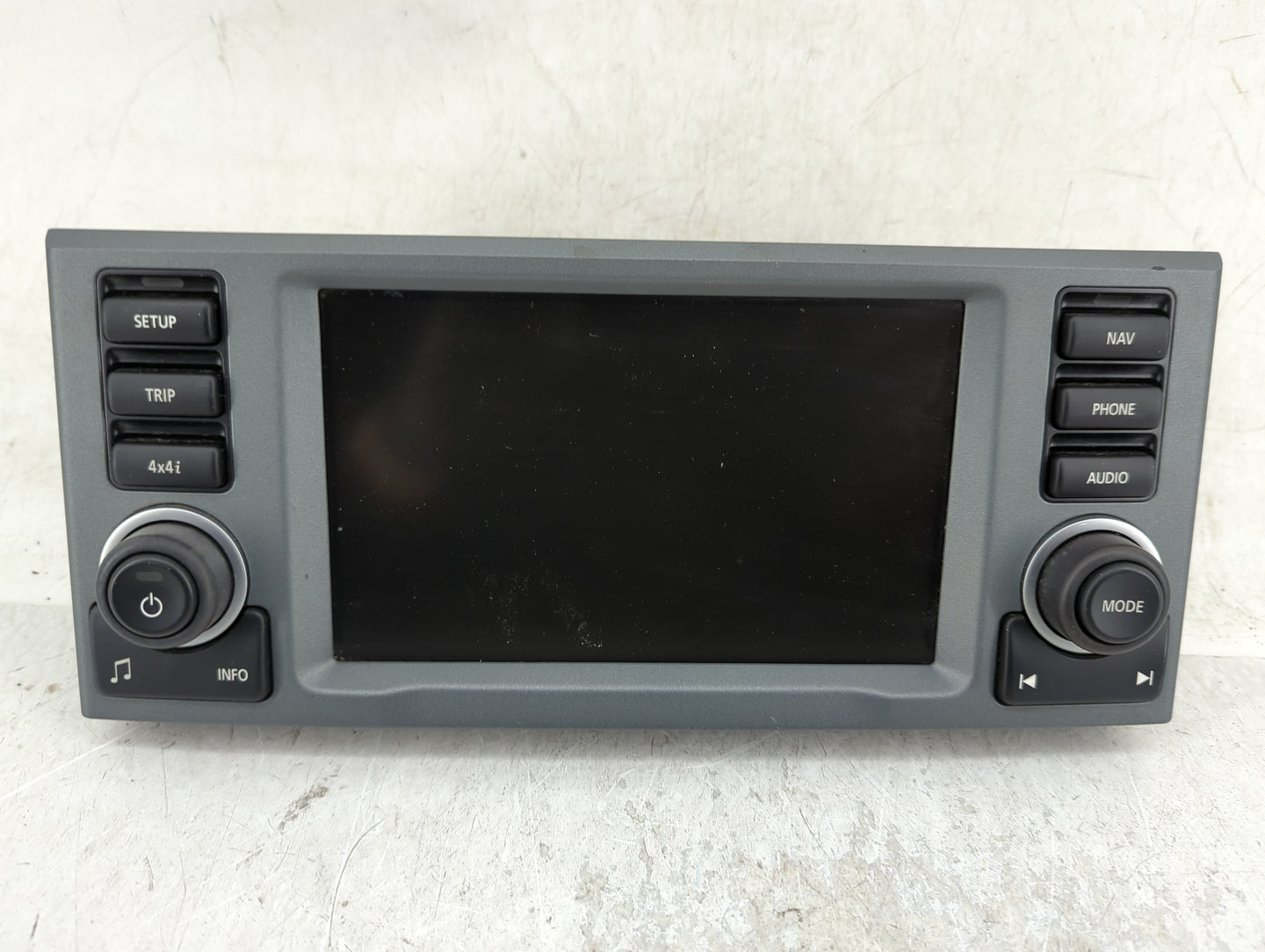 2005-2009 Land Rover Range Rover Information Display Screen - Oemusedautoparts1.com