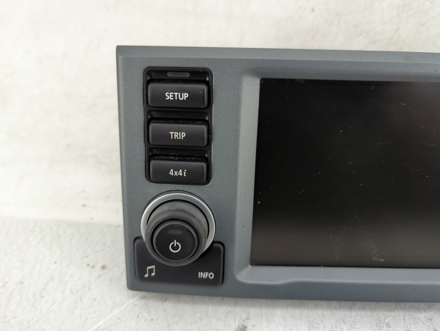 2005-2009 Land Rover Range Rover Information Display Screen - Oemusedautoparts1.com