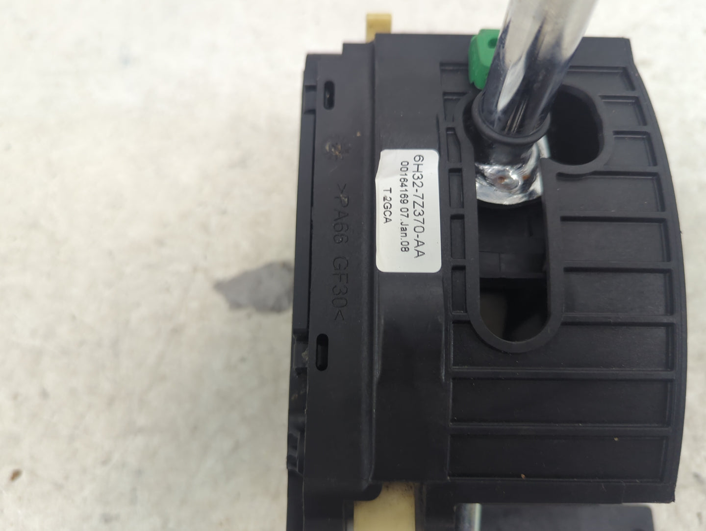 2008 Land Rover Range Rover Sport Floor Console Assembly Shifter - Oemusedautoparts1.com