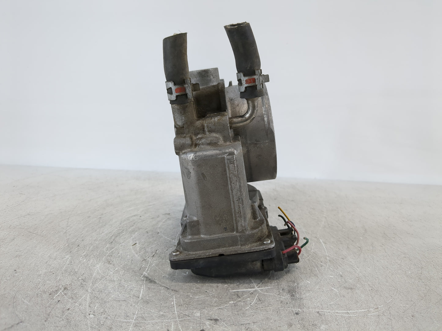 2007-2018 Lexus Es350 Throttle Body P/N:22030-0P050 Fits OEM Used Auto Parts - Oemusedautoparts1.com