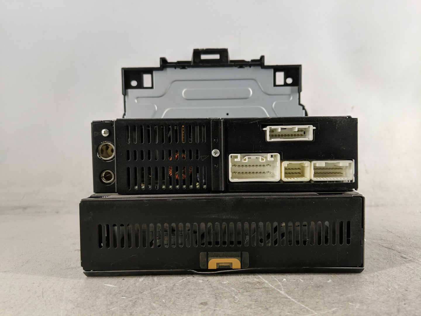 2007-2009 Lexus Es350 Radio AM FM Cd Player Receiver Replacement P/N:86120-33720 Fits Fits 2007 2008 2009 OEM Used Auto Part