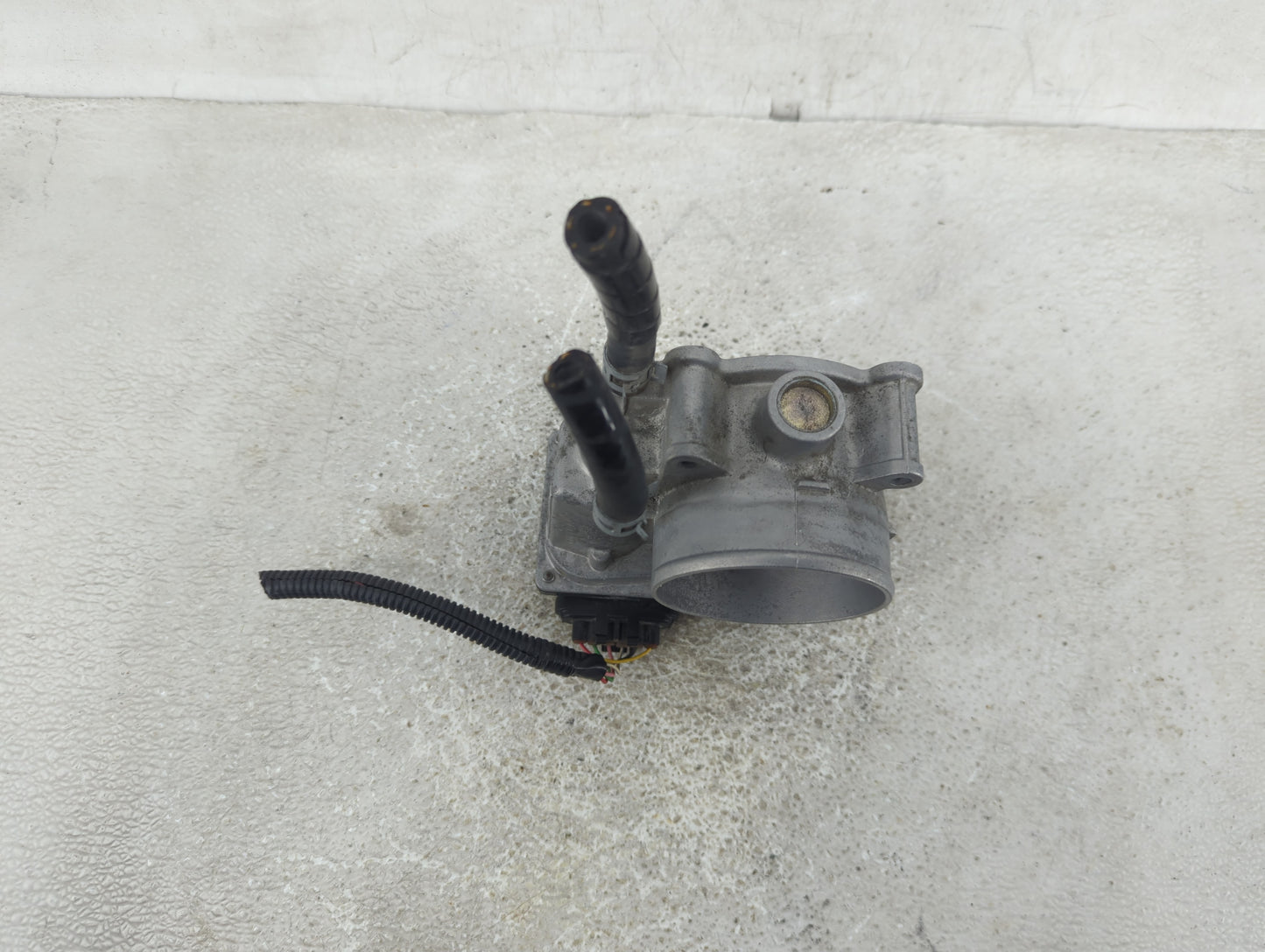 2007-2018 Lexus Es350 Throttle Body P/N:22030-31030 Fits OEM Used Auto Parts - Oemusedautoparts1.com
