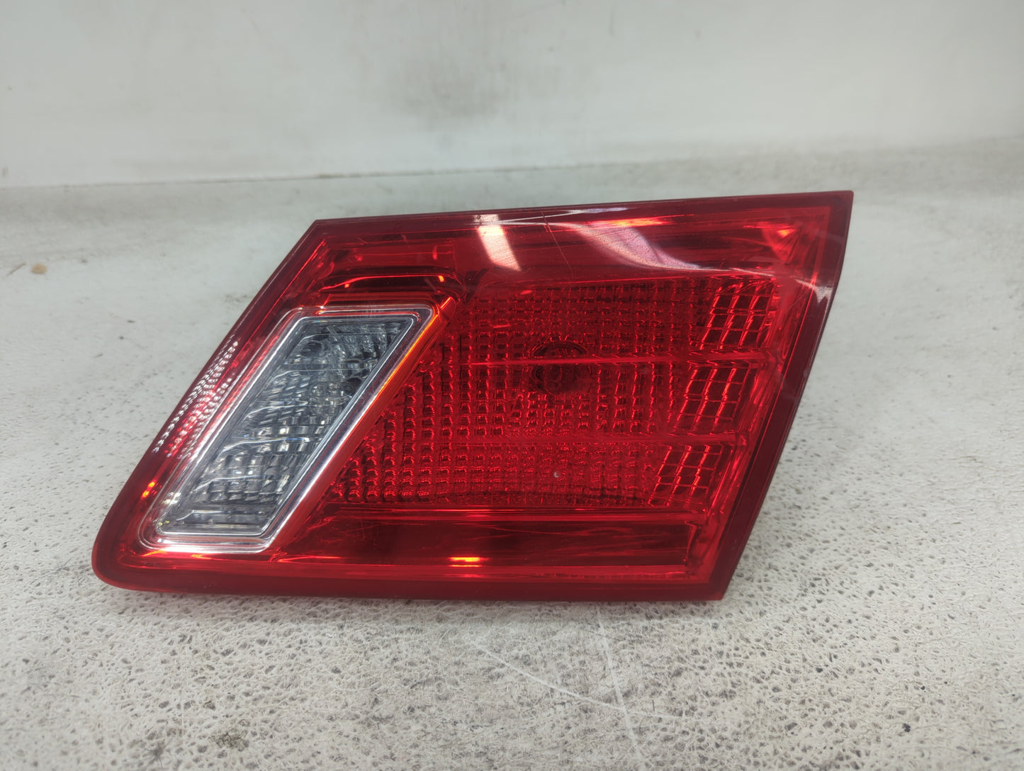 2007-2009 Lexus Es350 Tail Light Assembly Passenger Right OEM Fits Fits 2007 2008 2009 OEM Used Auto Parts - Oemusedautopart