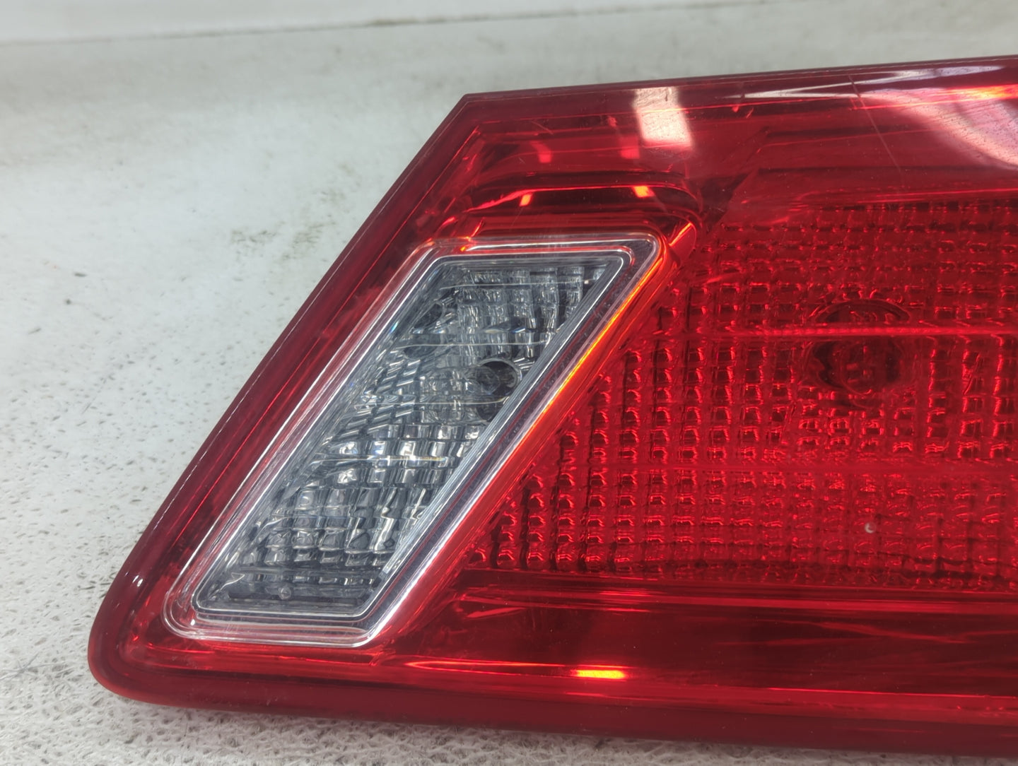 2007-2009 Lexus Es350 Tail Light Assembly Passenger Right OEM Fits Fits 2007 2008 2009 OEM Used Auto Parts - Oemusedautopart