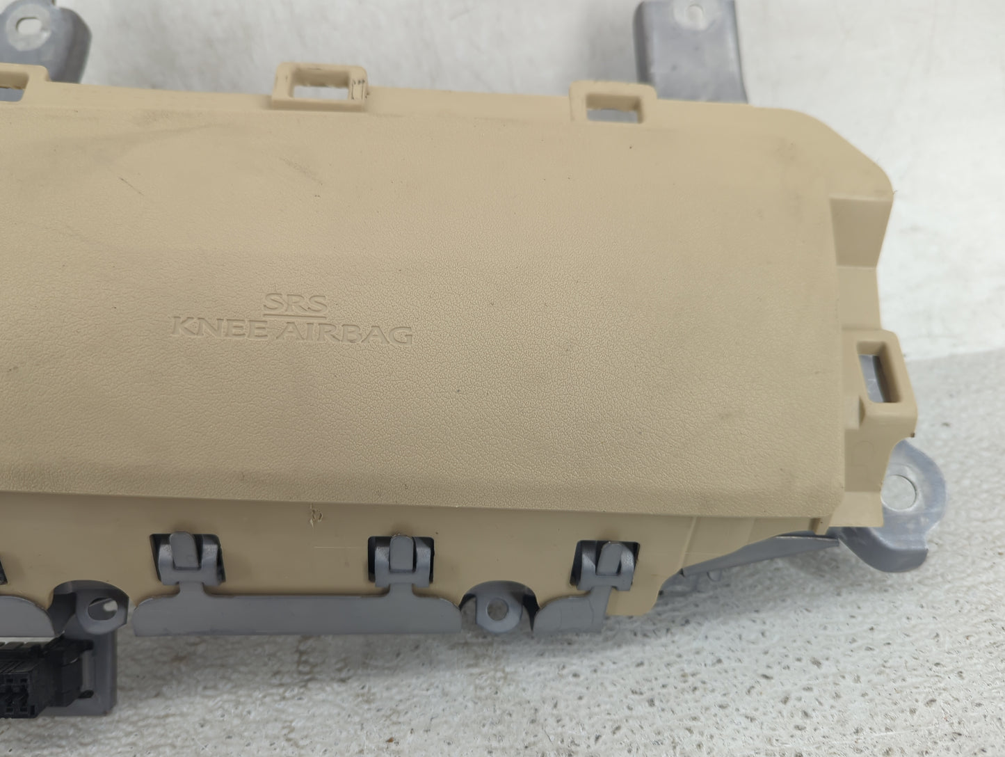 2008 Lexus Es350 Air Bag Driver Left Knee OEM P/N:1D0943408M39 Fits OEM Used Auto Parts - Oemusedautoparts1.com