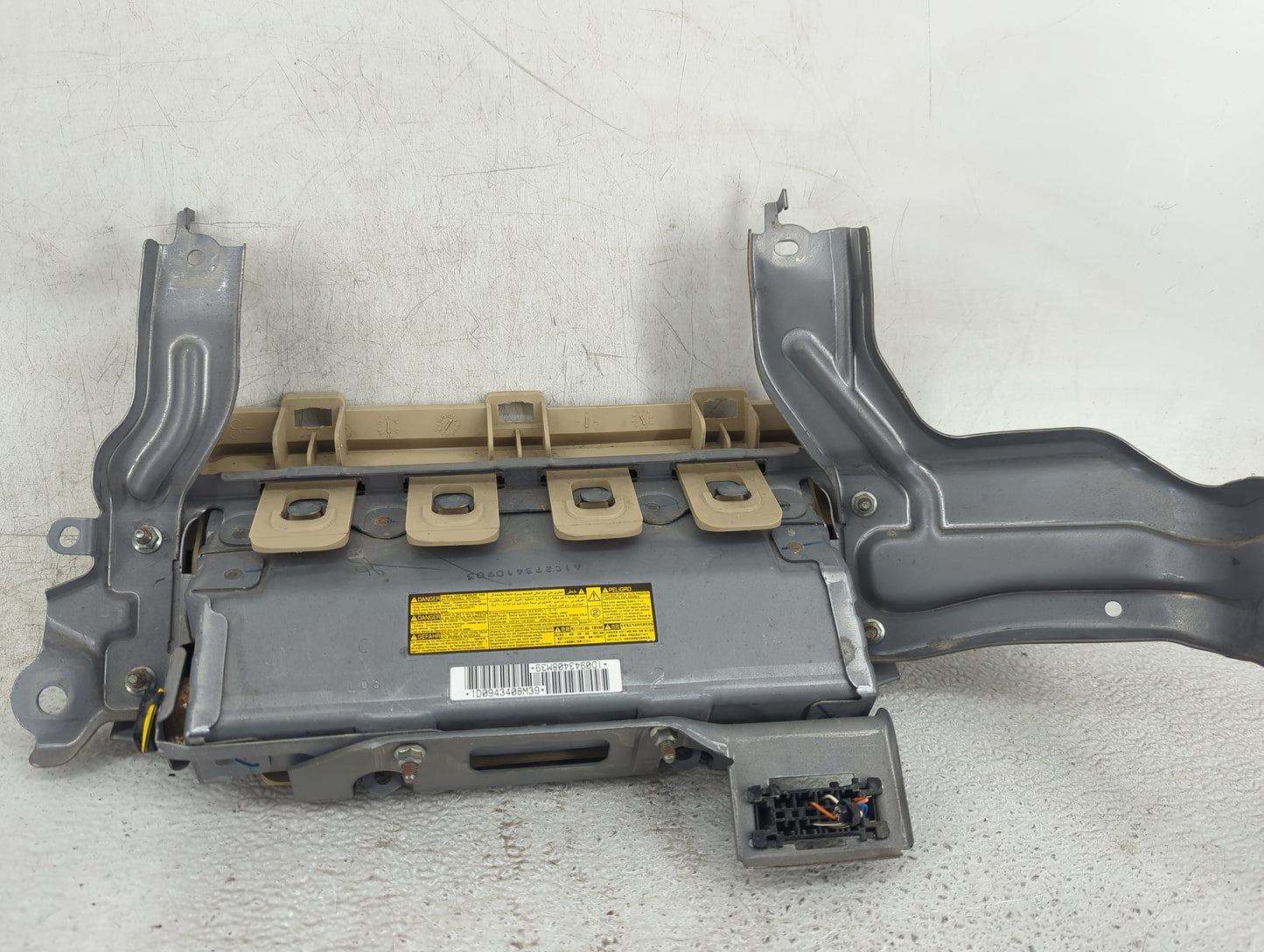 2008 Lexus Es350 Air Bag Driver Left Knee OEM P/N:1D0943408M39 Fits OEM Used Auto Parts - Oemusedautoparts1.com