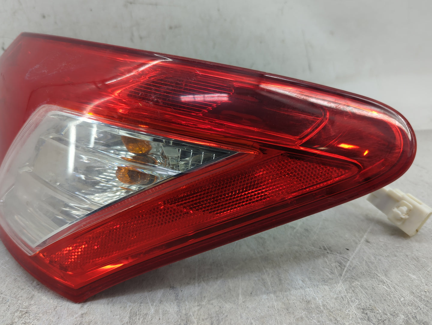 2007-2009 Lexus Es350 Tail Light Assembly Driver Left OEM Fits Fits 2007 2008 2009 OEM Used Auto Parts - Oemusedautoparts1.c