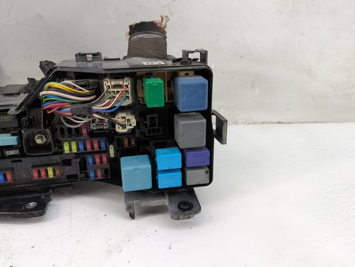 2007-2009 Lexus Es350 Fusebox Fuse Box Panel Relay Module P/N:82720-33172 Fits Fits 2007 2008 2009 OEM Used Auto Parts - Oem