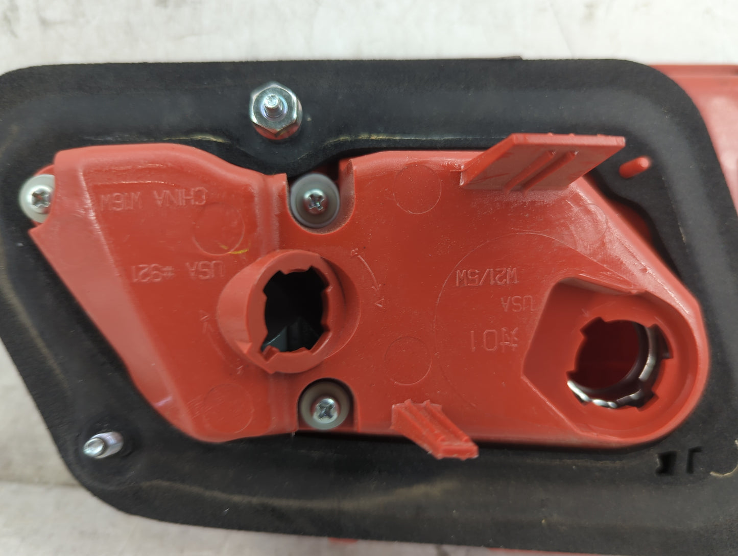 2007-2009 Lexus Es350 Passenger Right Side Deck Lid Mounted Tail Light 1470403 - Oemusedautoparts1.com