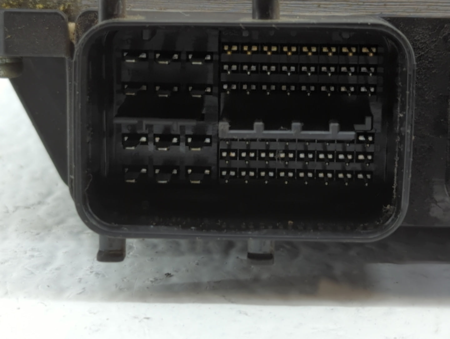 2008-2009 Lexus Es350 PCM Engine Control Computer ECU ECM PCU OEM P/N:89661-33E71 89661-33E70 Fits Fits 2008 2009 OEM Used A
