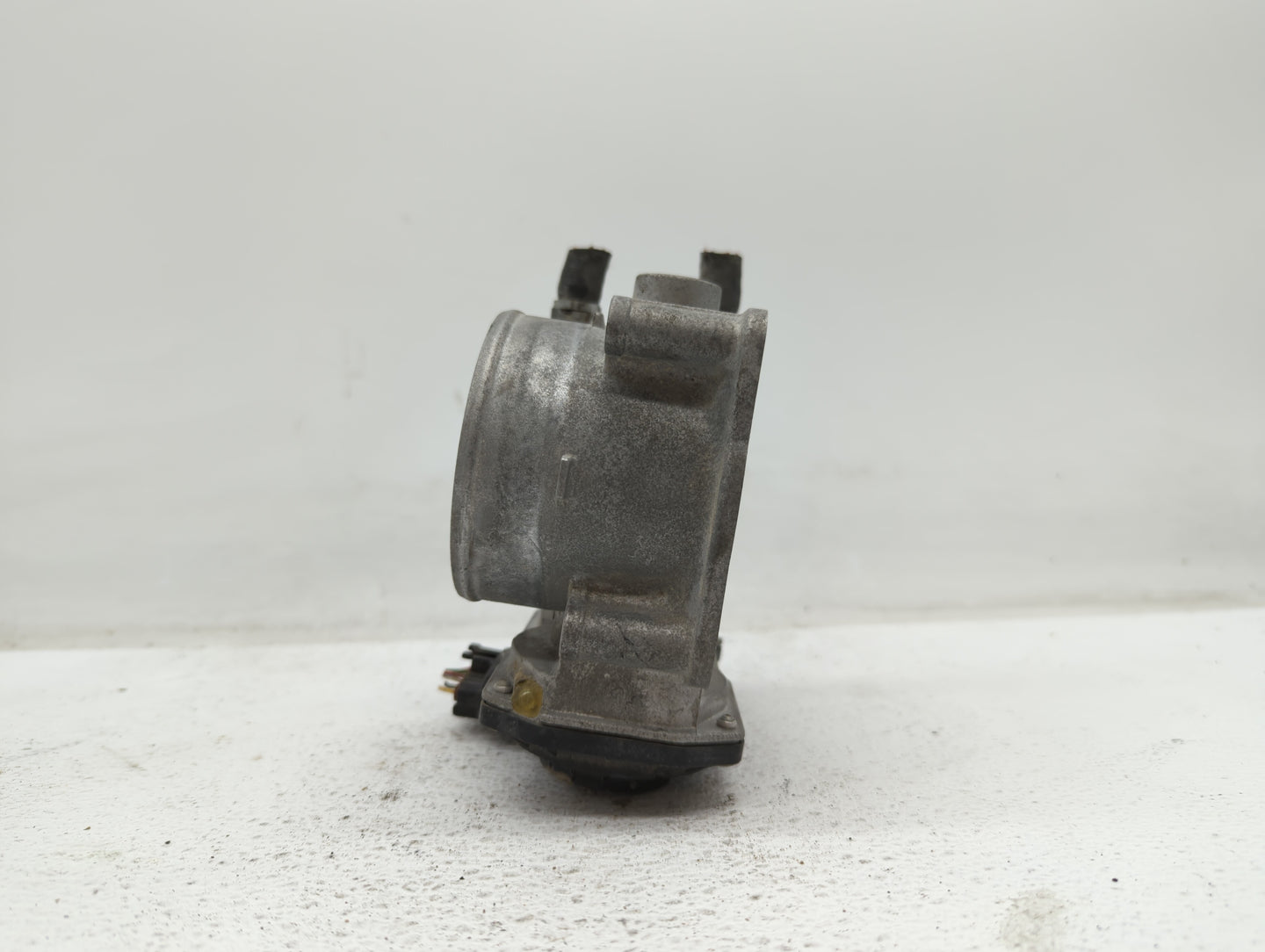 2007-2018 Lexus Es350 Throttle Body P/N:22030-0P050 22030-31030 Fits OEM Used Auto Parts - Oemusedautoparts1.com