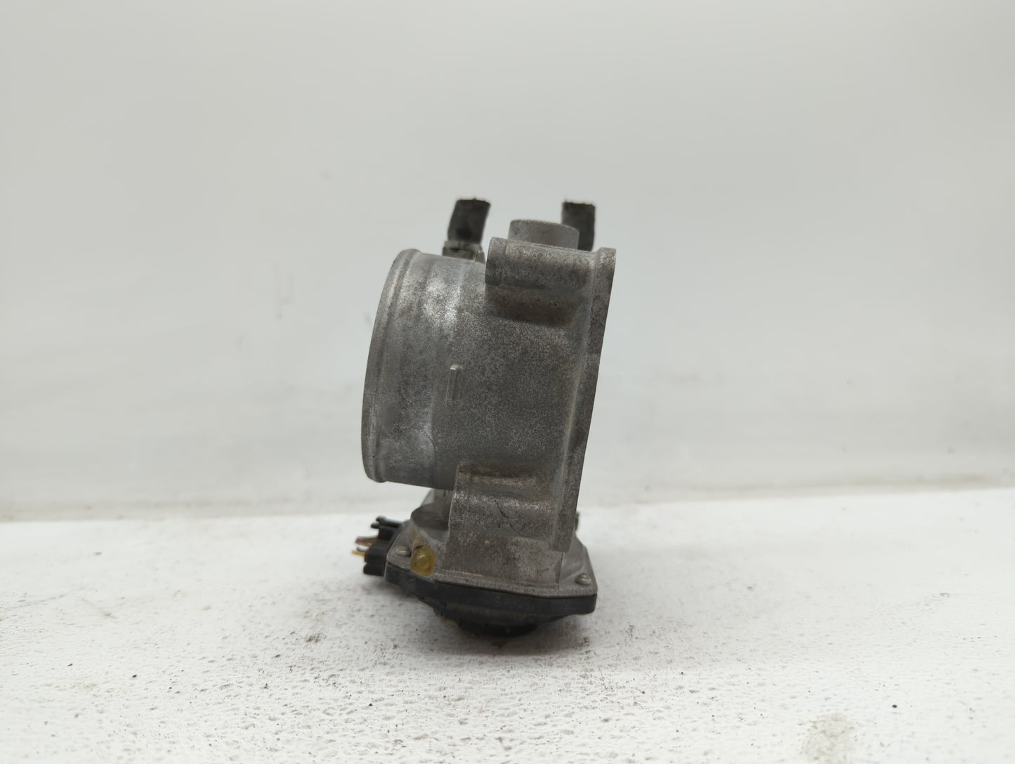 2007-2018 Lexus Es350 Throttle Body P/N:22030-0P050 22030-31030 Fits OEM Used Auto Parts - Oemusedautoparts1.com